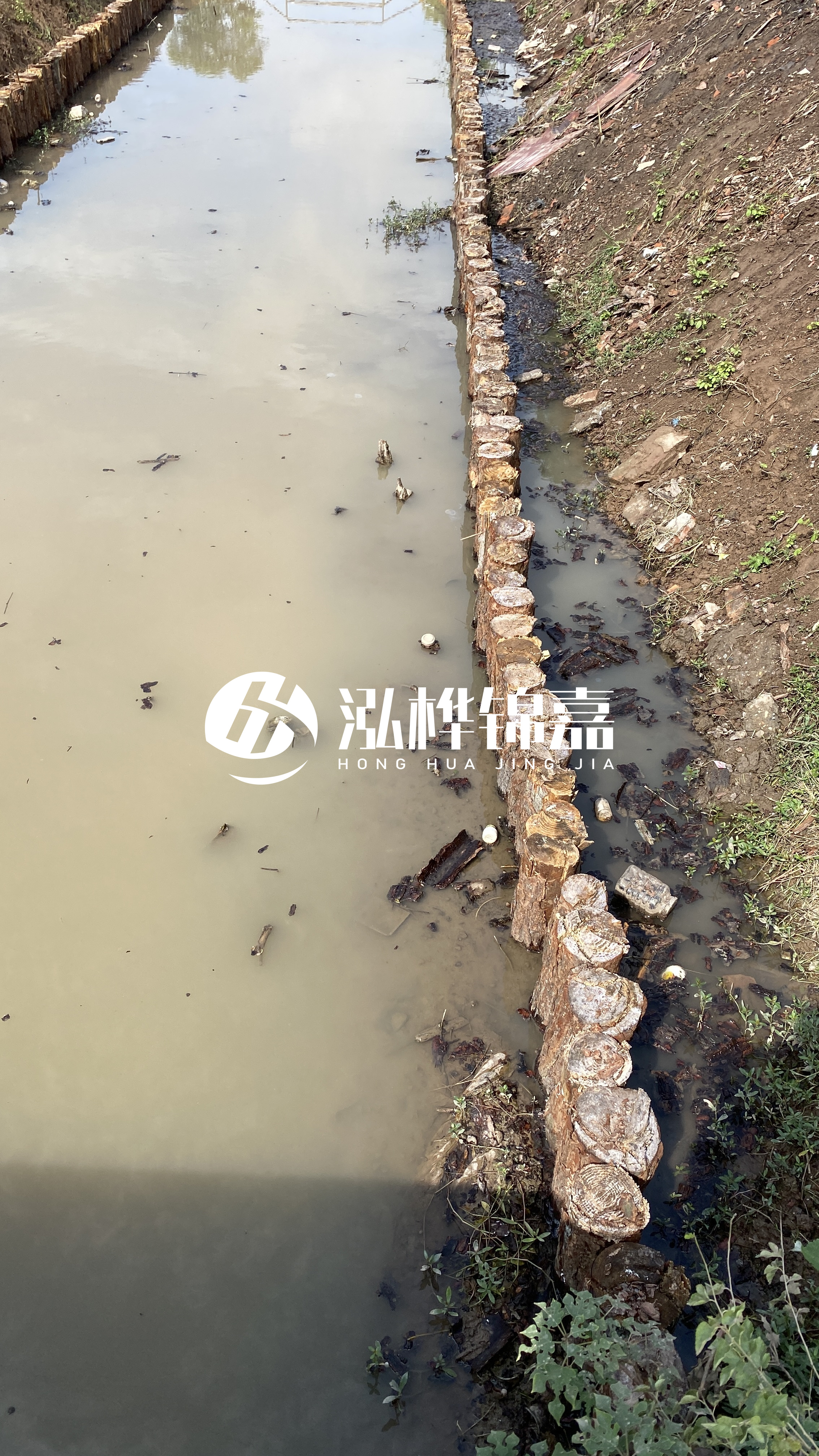 黃山挖機打木樁專業施工-如何確保打防汛木樁的穩固性？