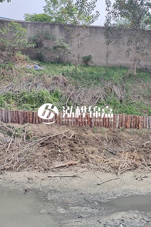 河邊打木樁有什么作用-木樁打入土里怎么防腐的?