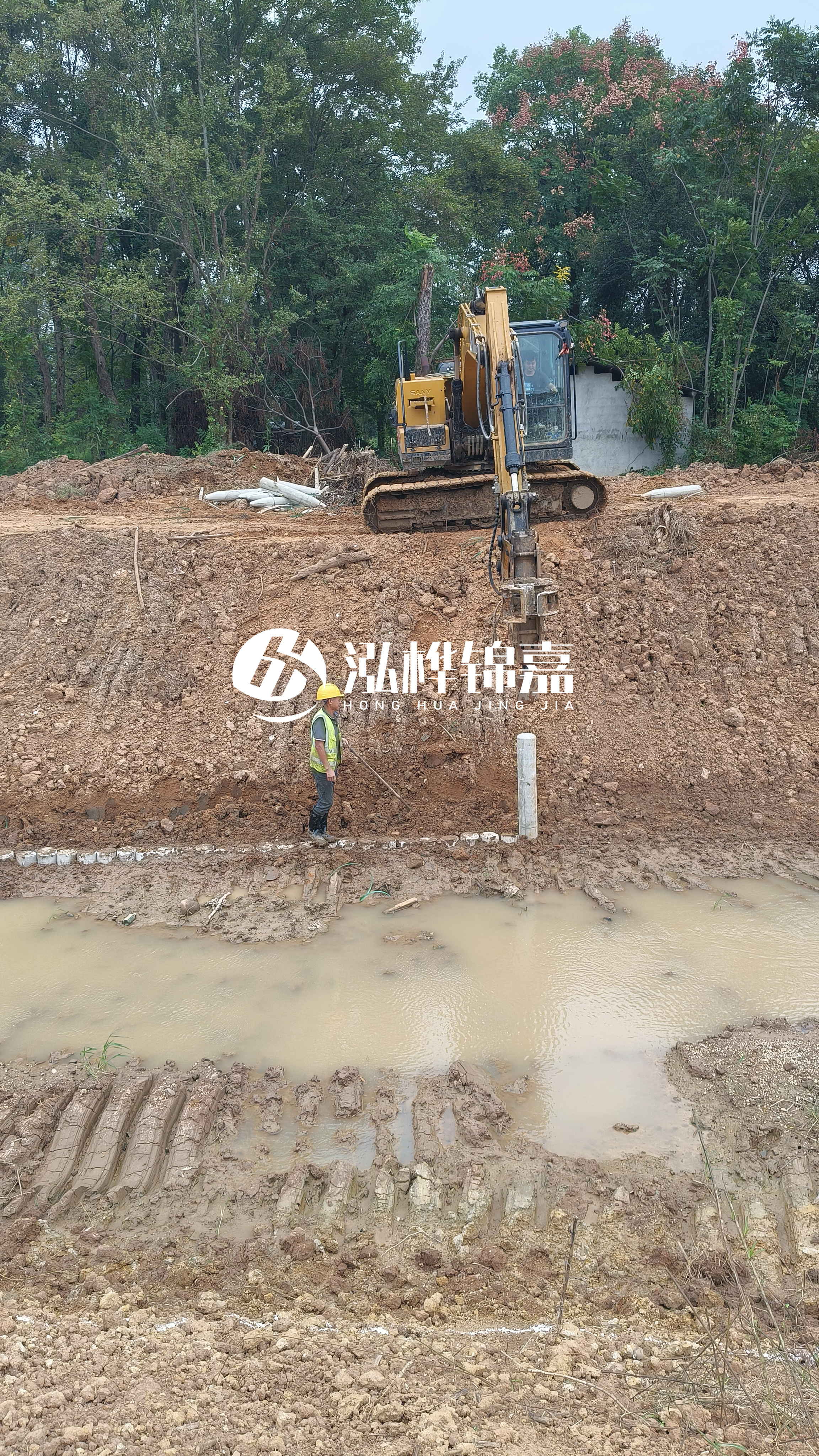 水泥仿木樁施工隊泓樺錦嘉 - 購買水泥仿木樁包安裝嗎？